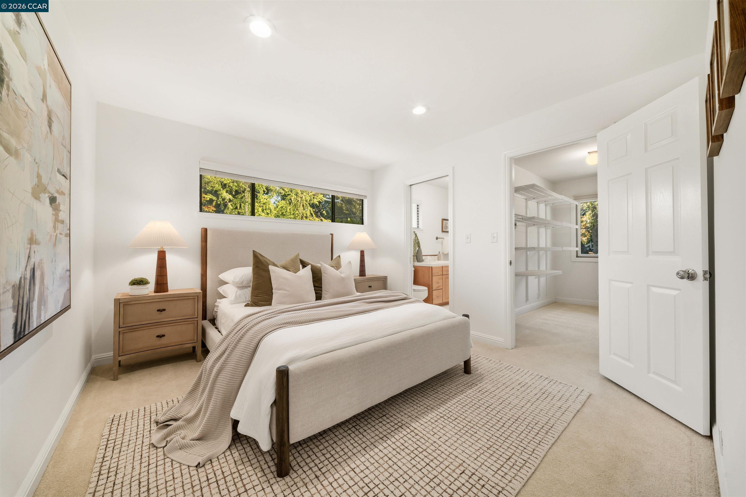 250 La Serena Ave