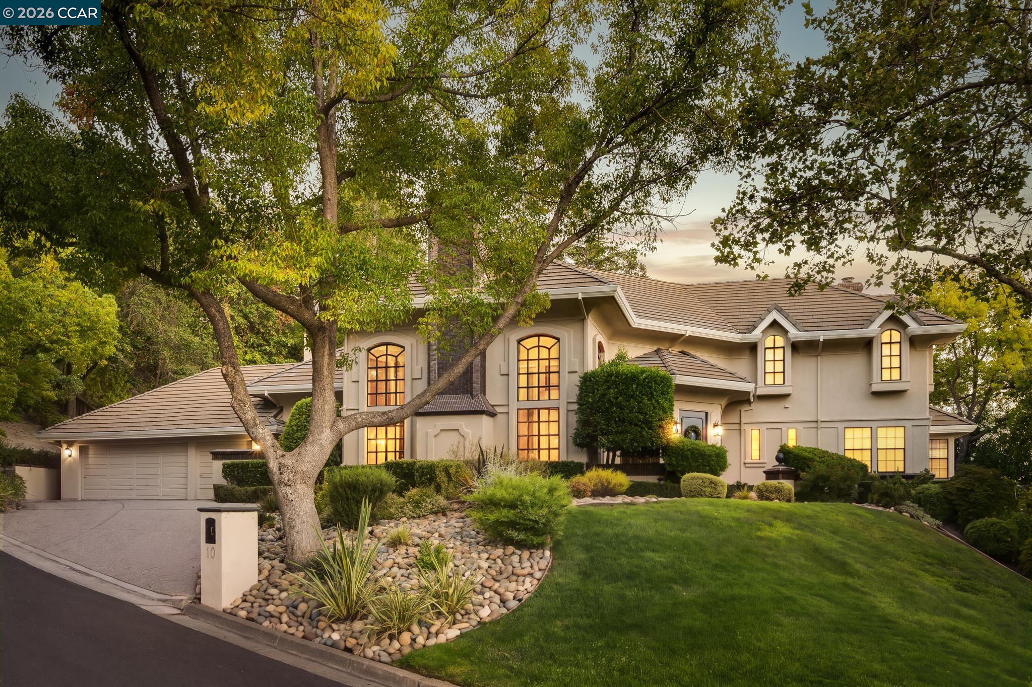 10 Bent Oak Ct