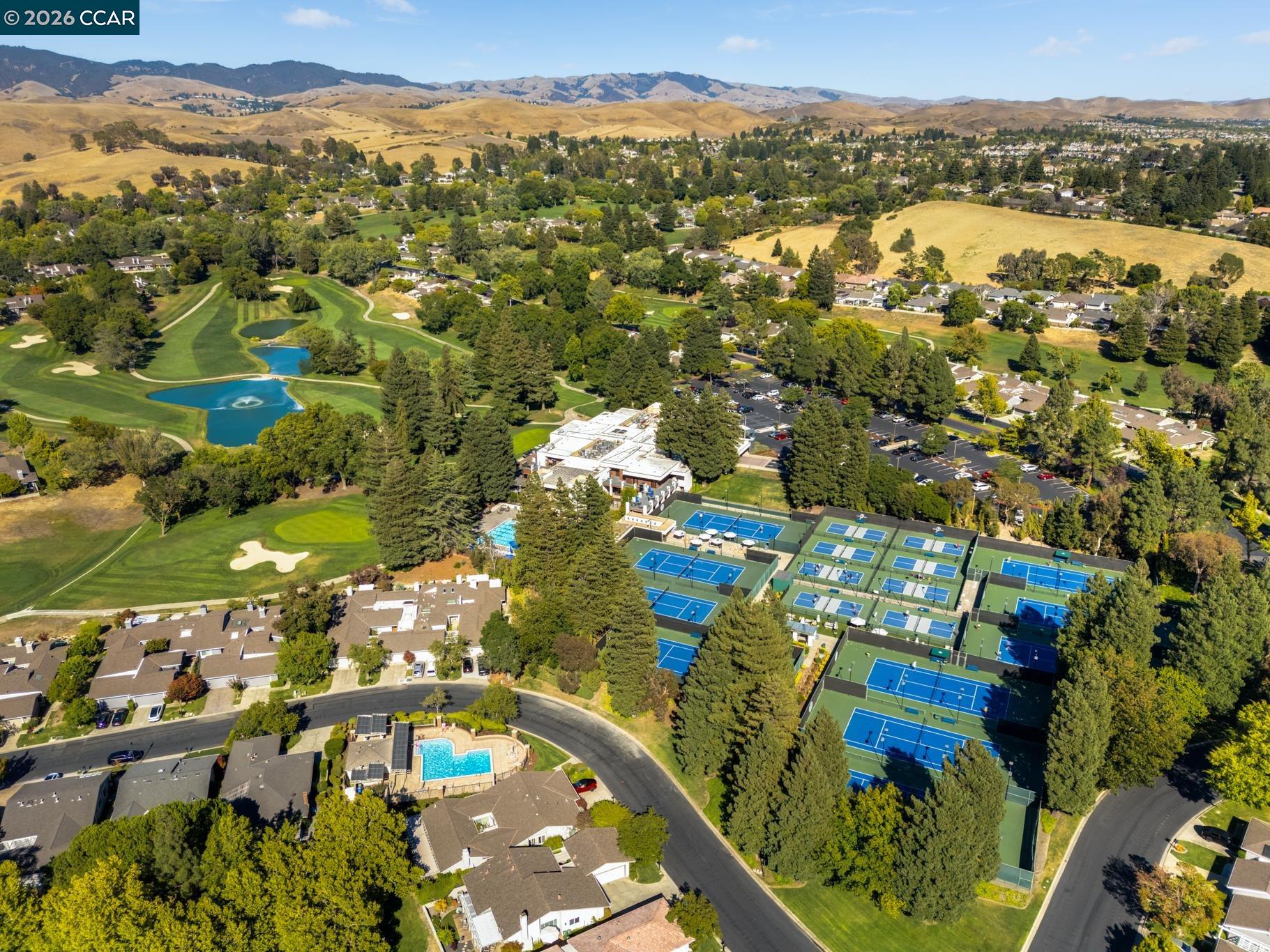 2124 Presidio Ct