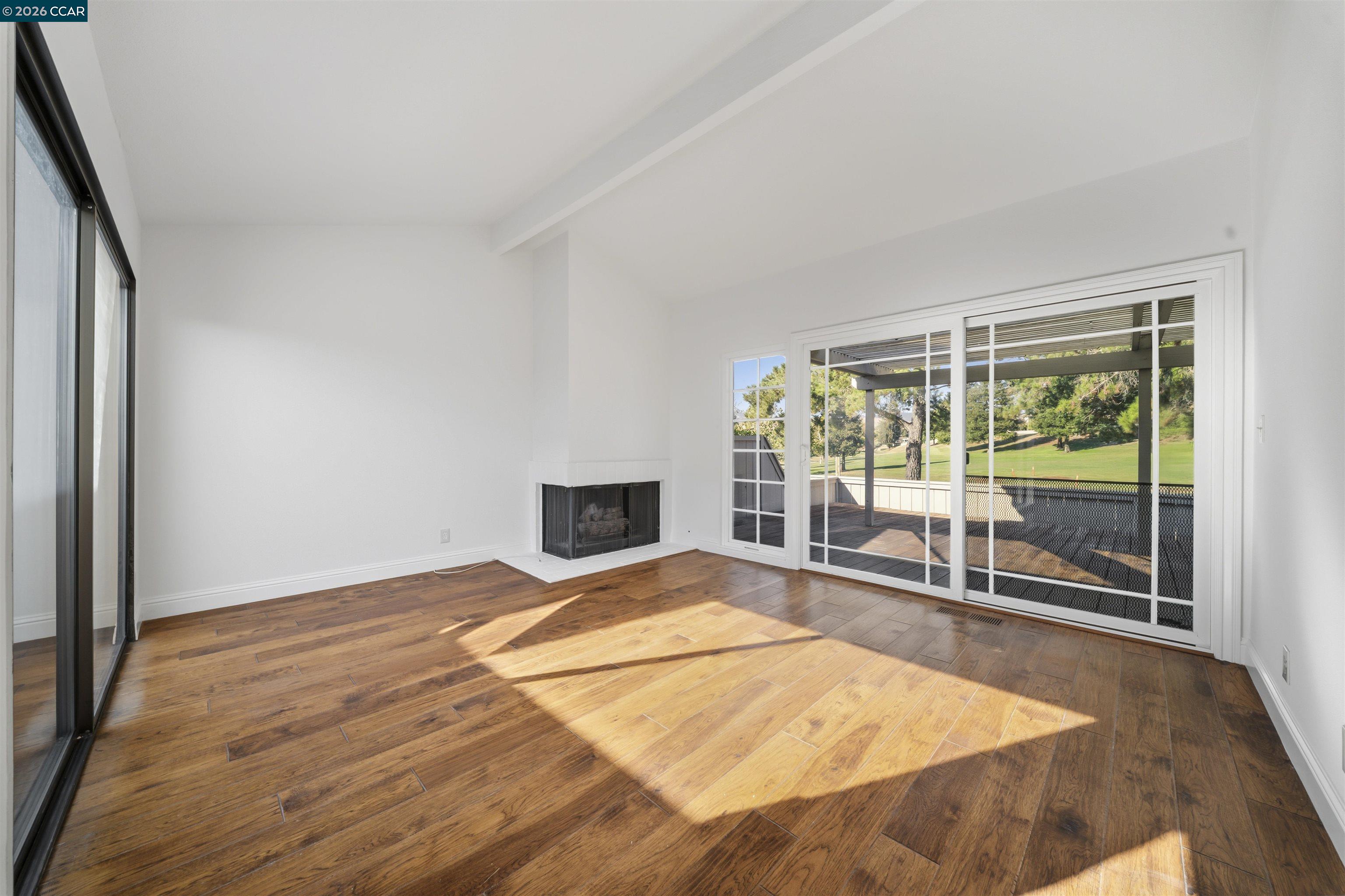 2124 Presidio Ct