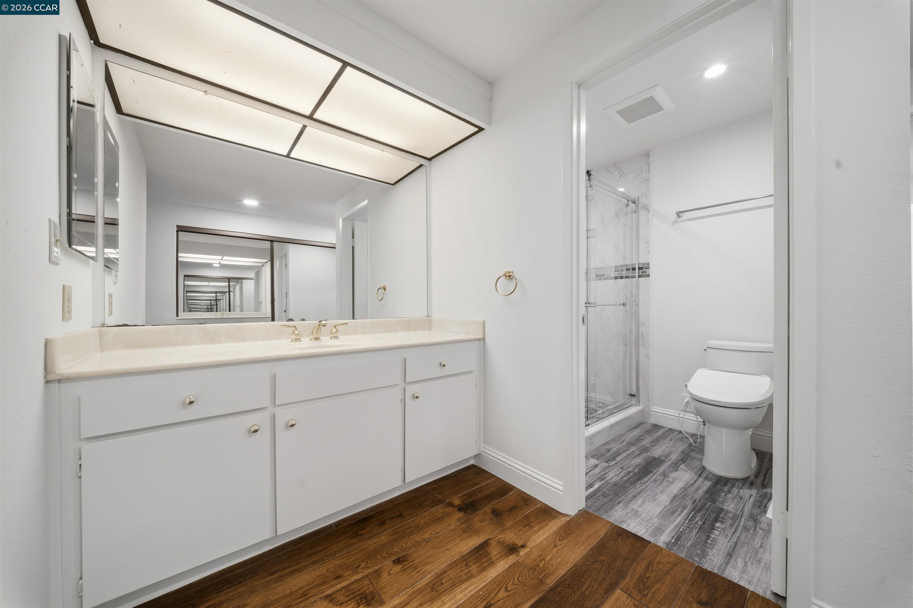 2124 Presidio Ct