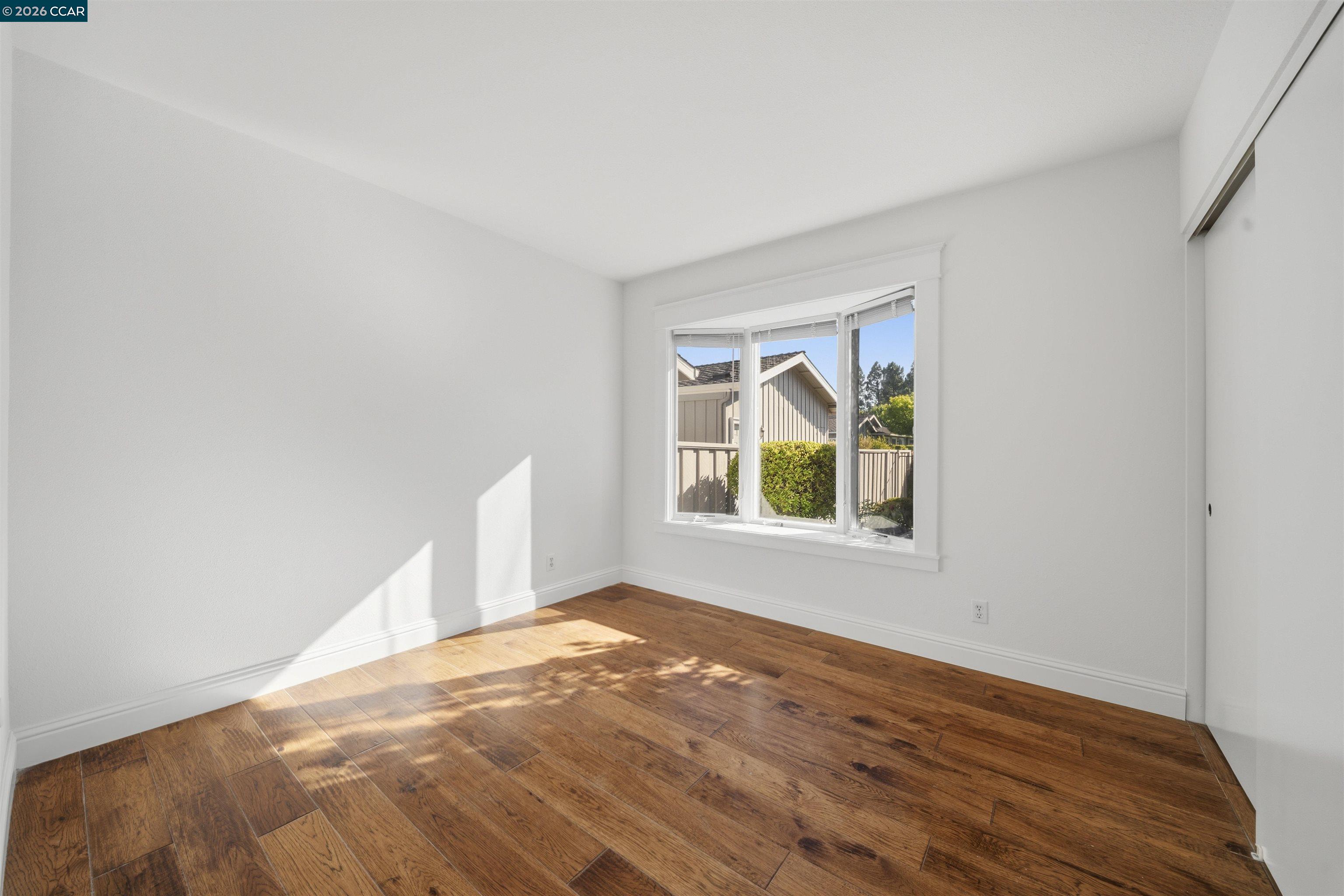 2124 Presidio Ct