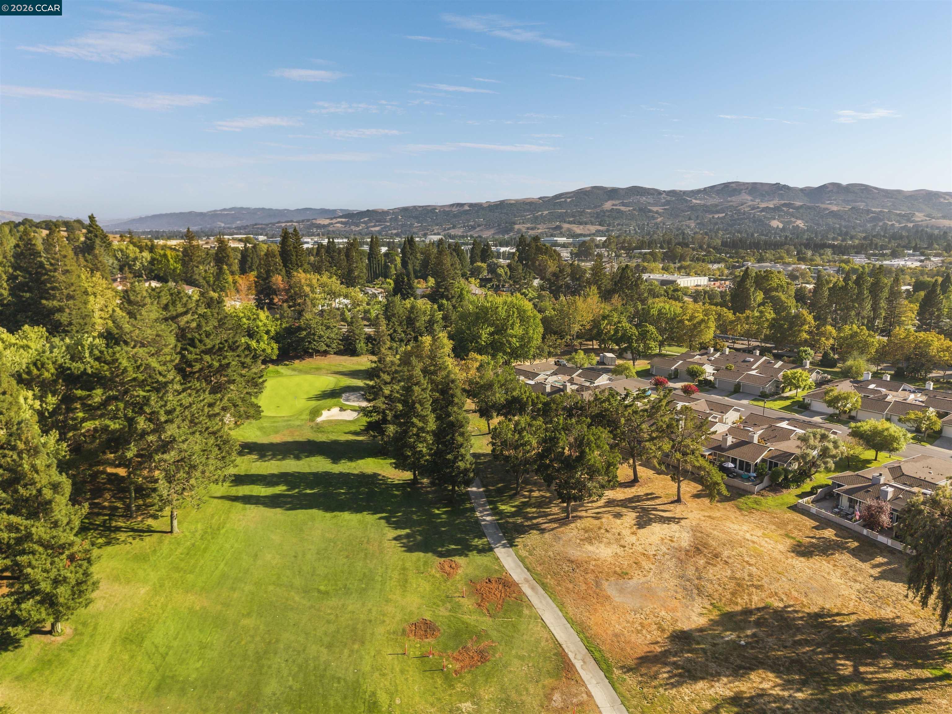 2124 Presidio Ct