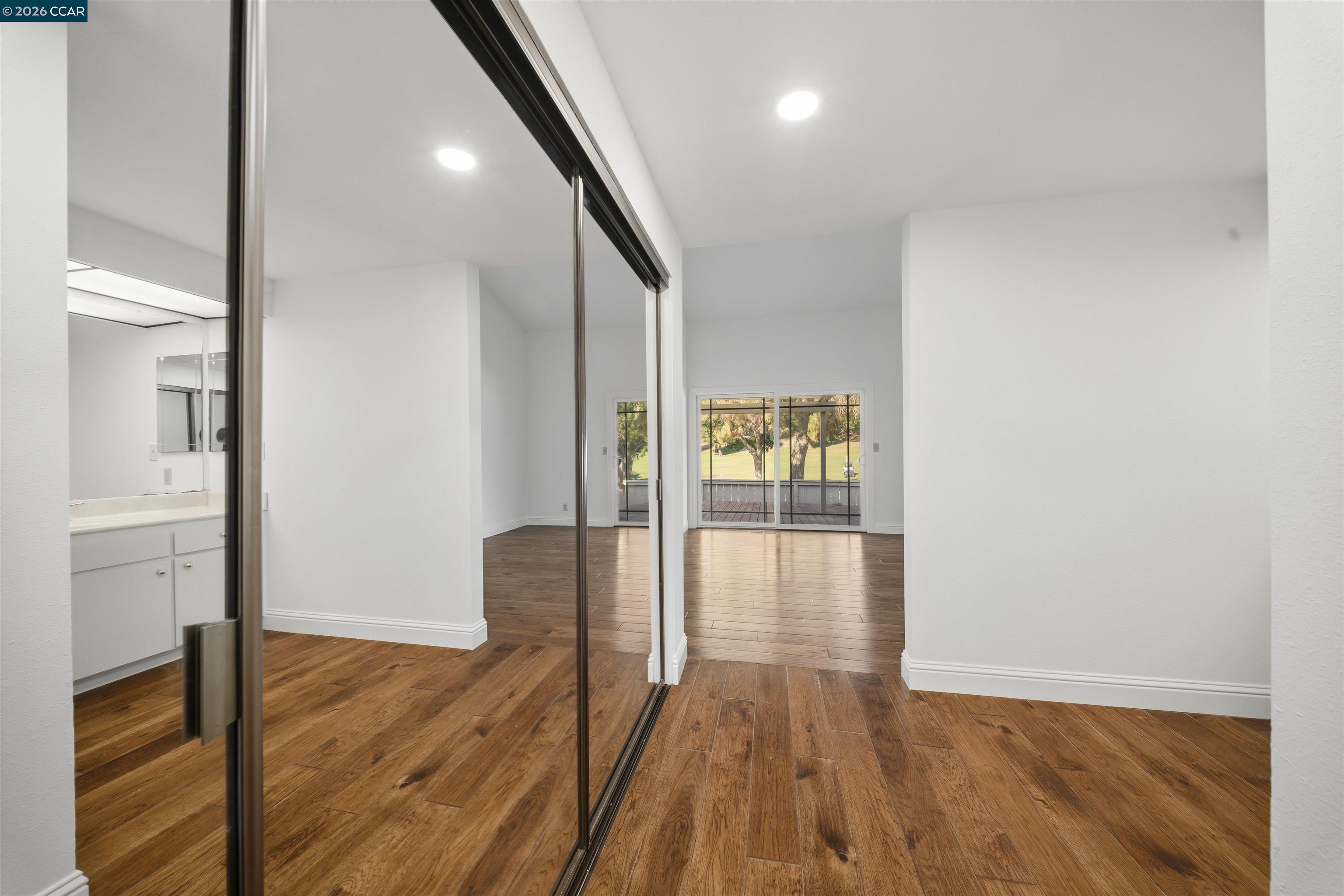 2124 Presidio Ct