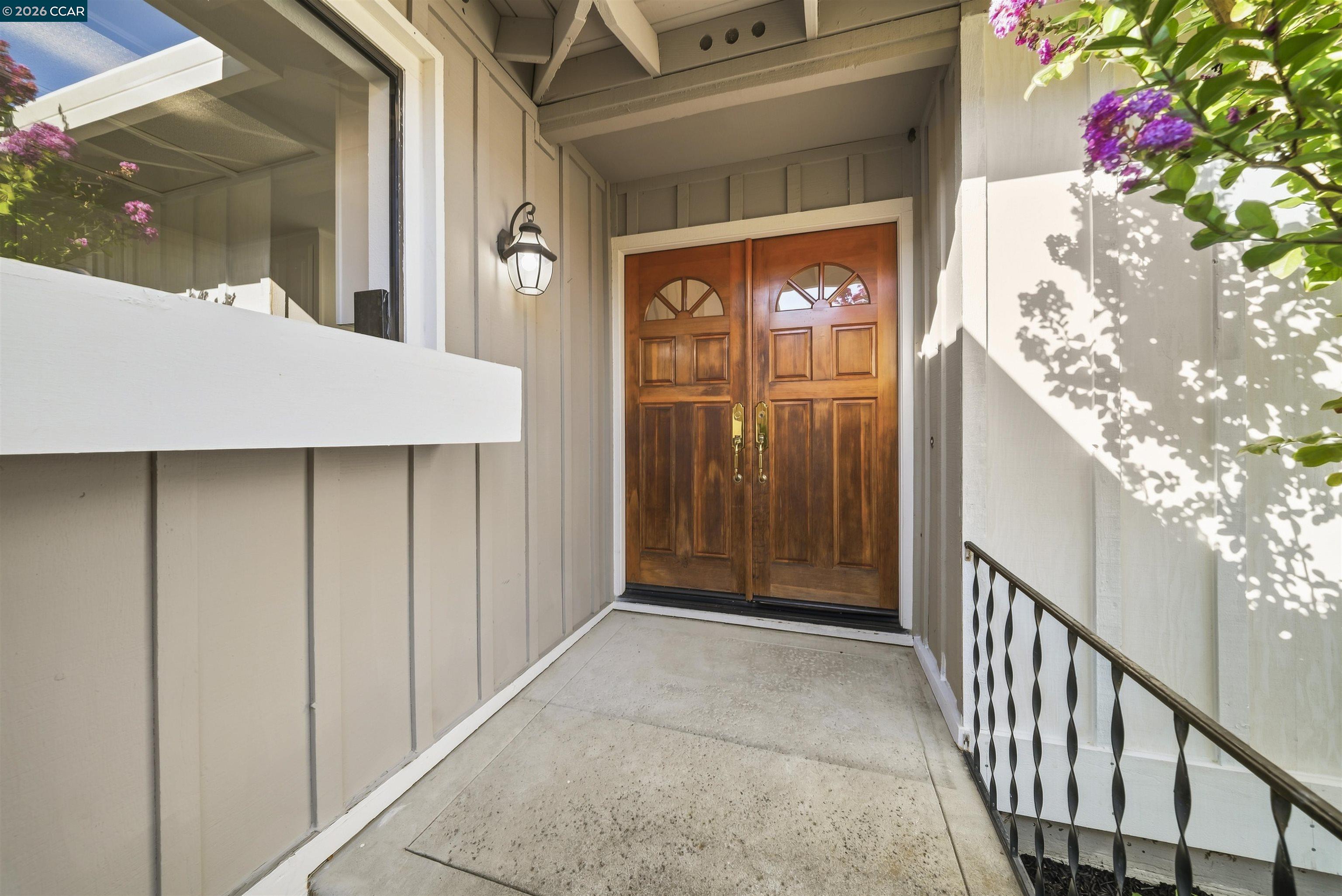 2124 Presidio Ct