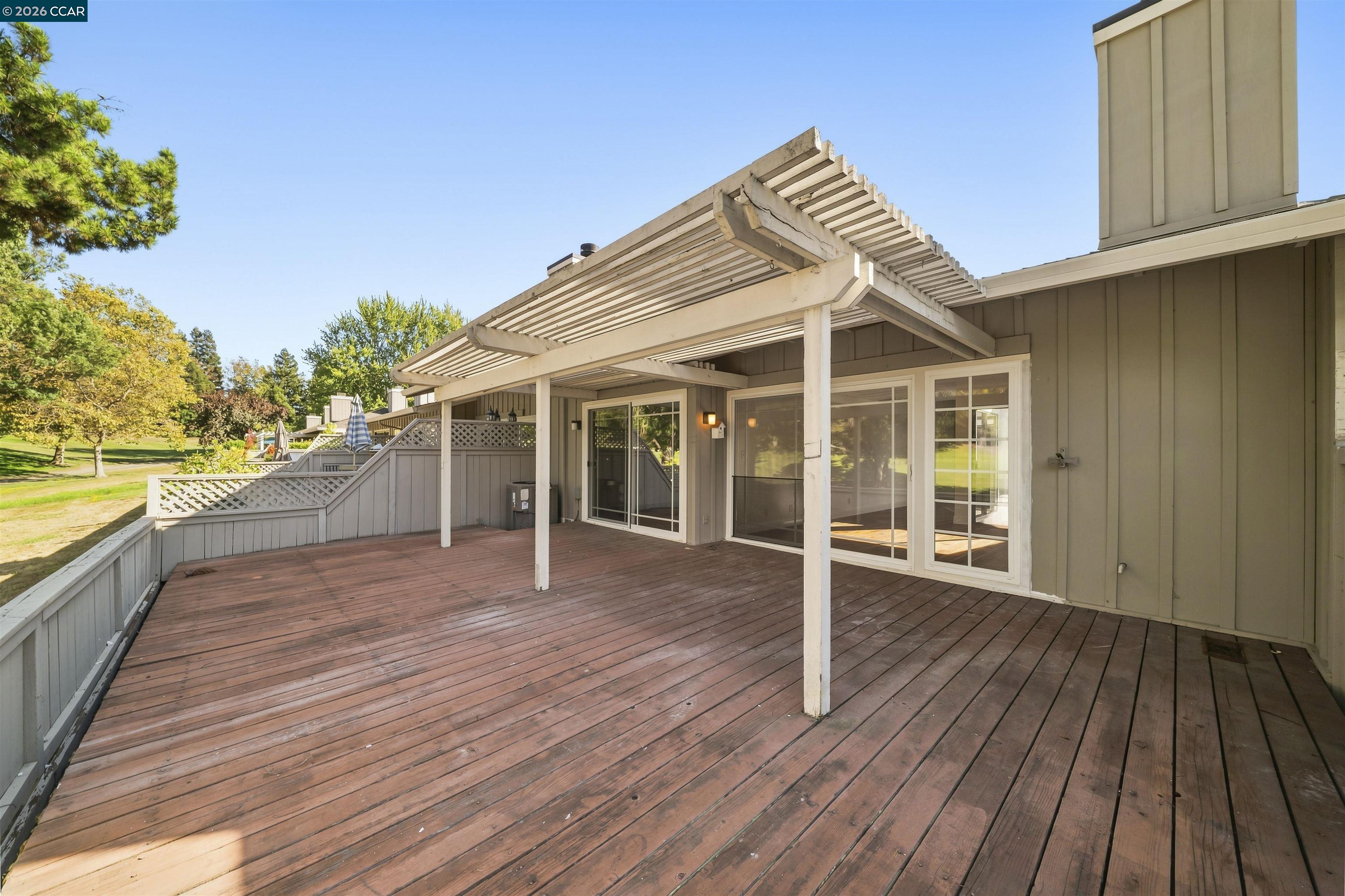 2124 Presidio Ct