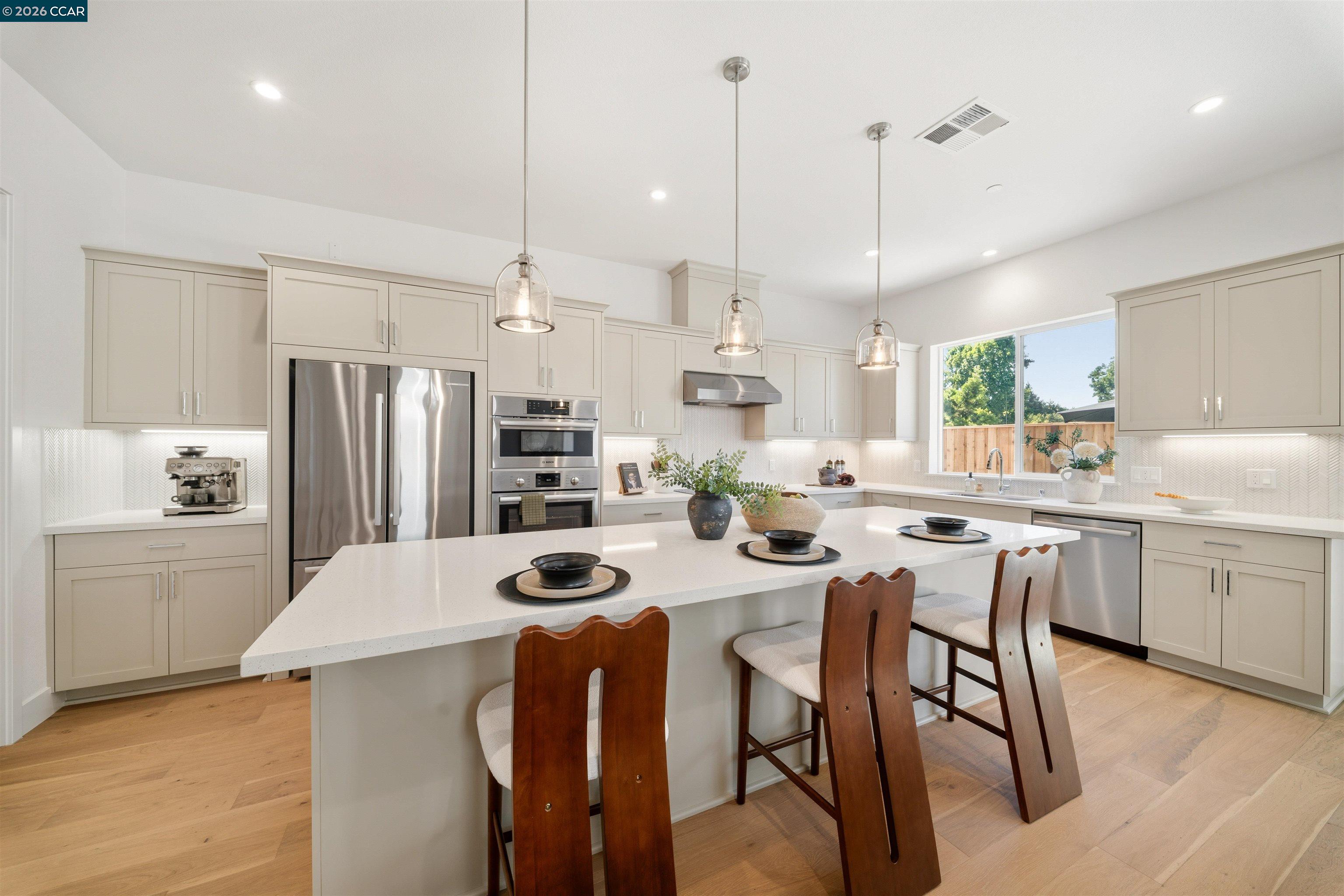 207 Bisque Ct