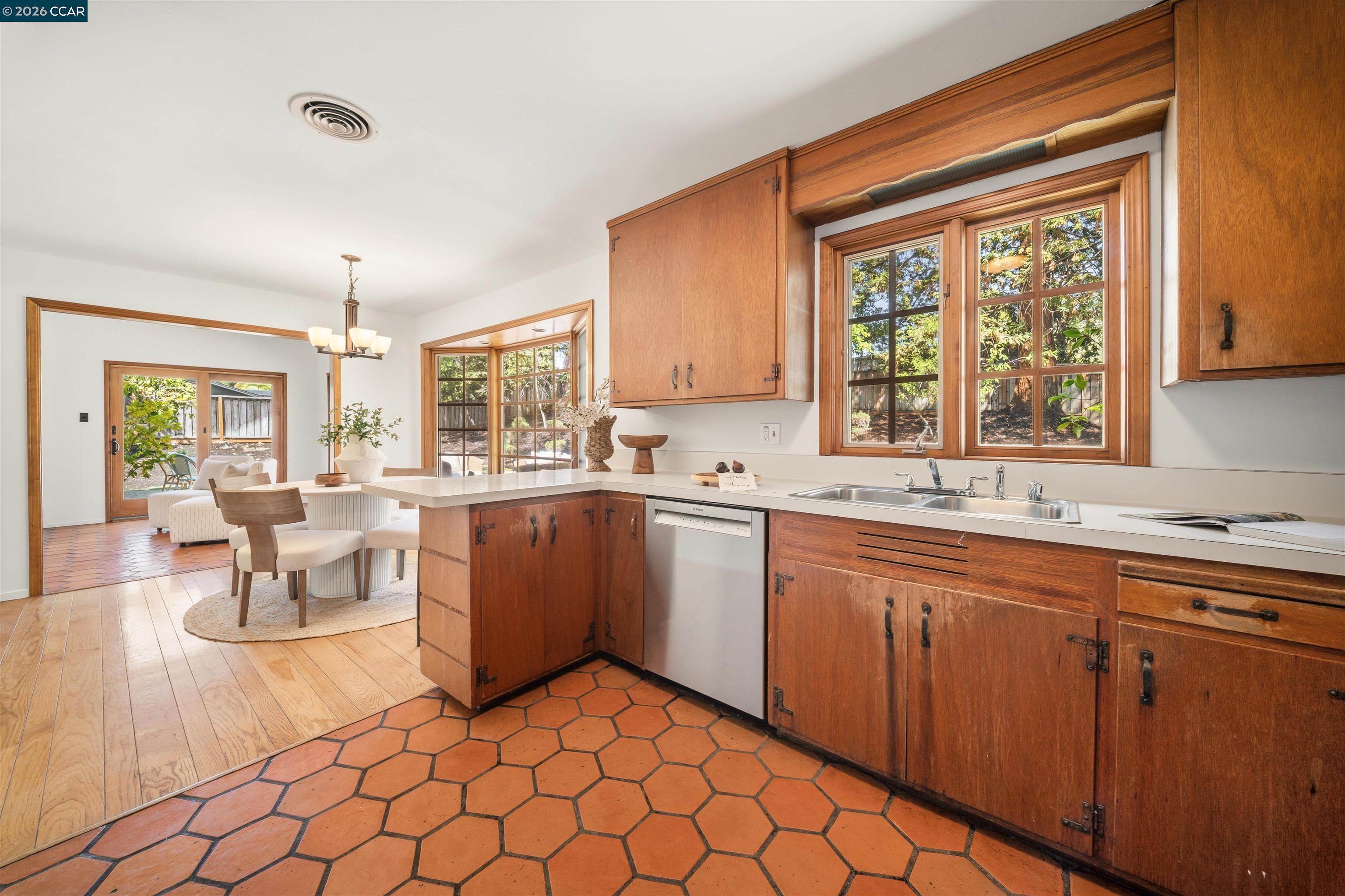 805 Turrini Dr
