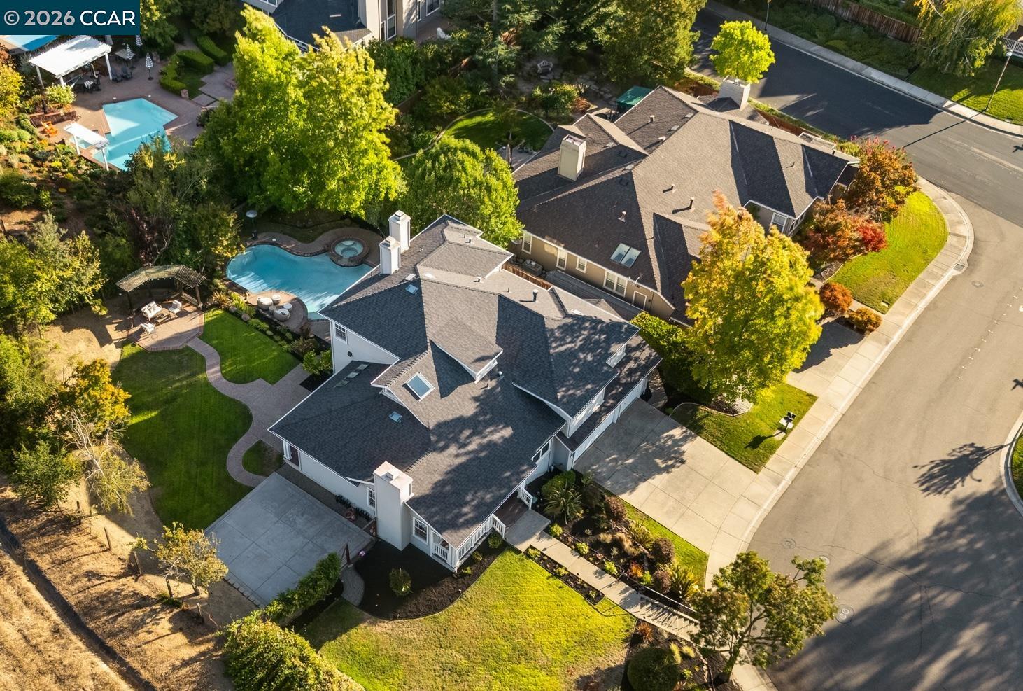 7 Eastward Ln