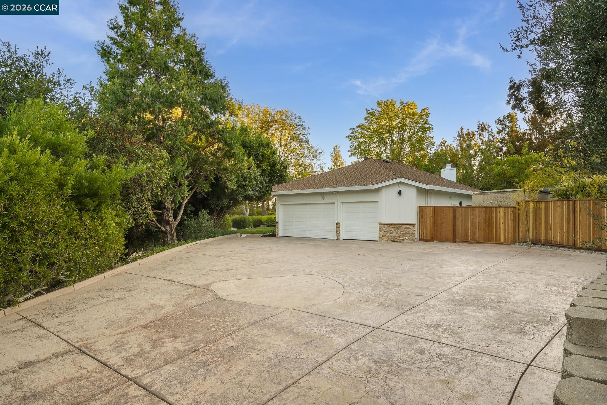 1450 Lawrence Rd