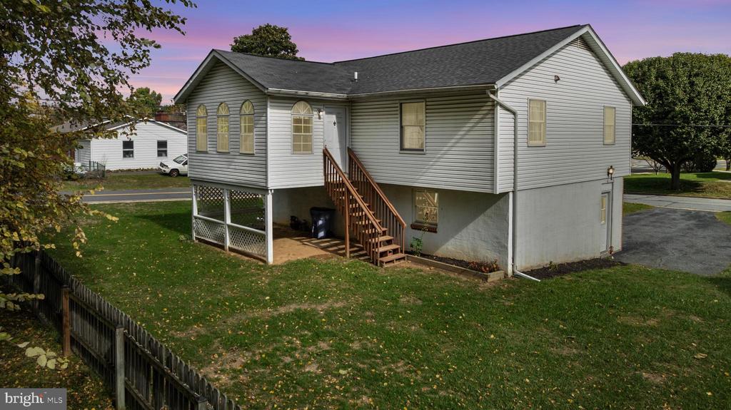 201 S 2ND STREET