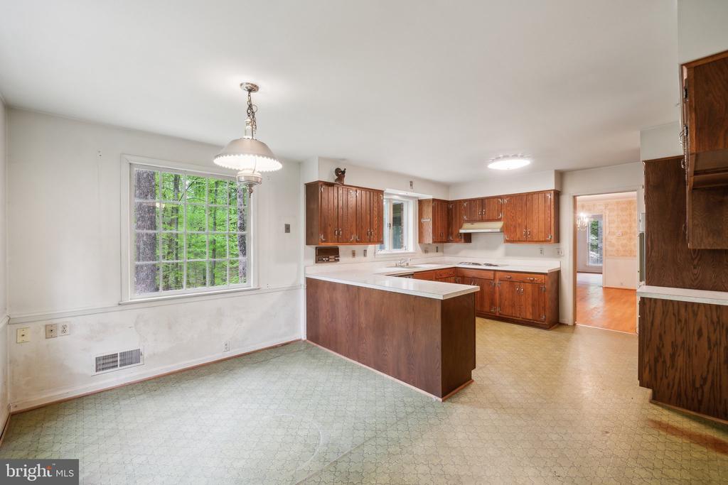 7604 HACKAMORE
