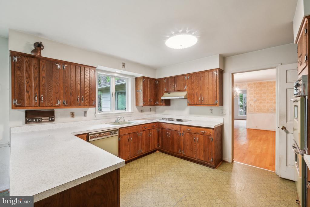 7604 HACKAMORE