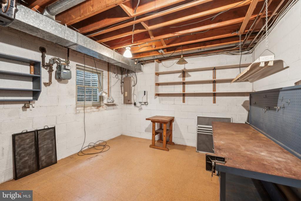 7604 HACKAMORE