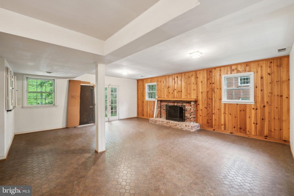 7604 HACKAMORE