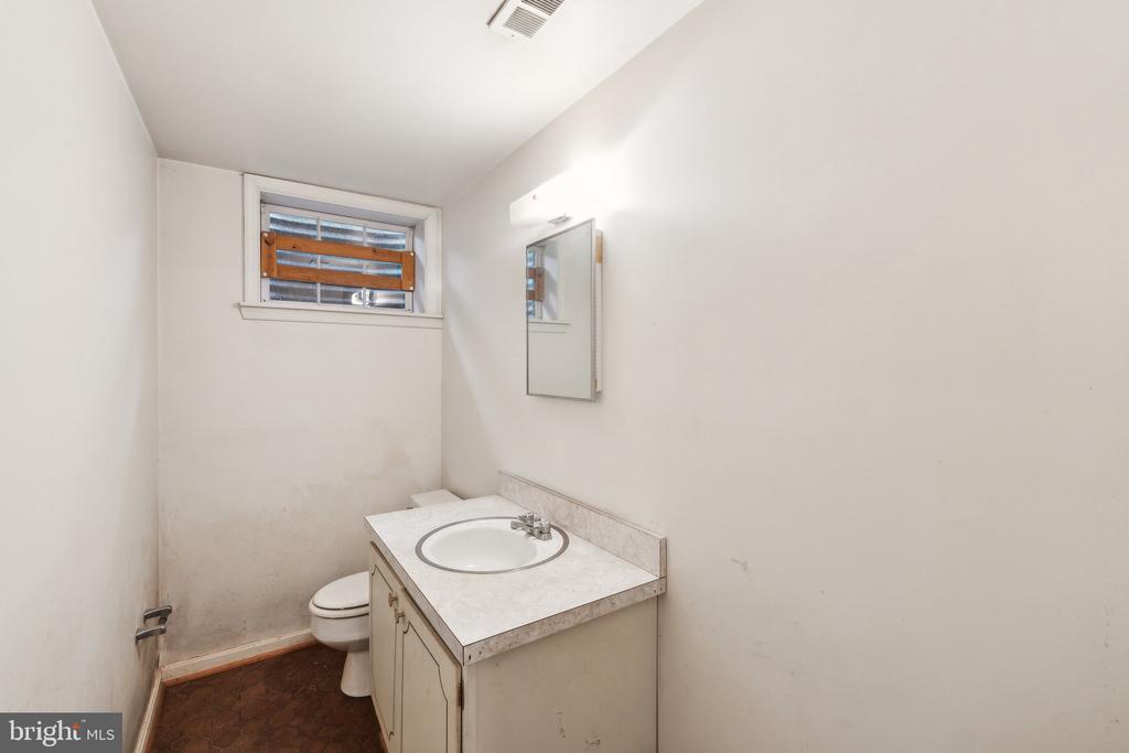 7604 HACKAMORE