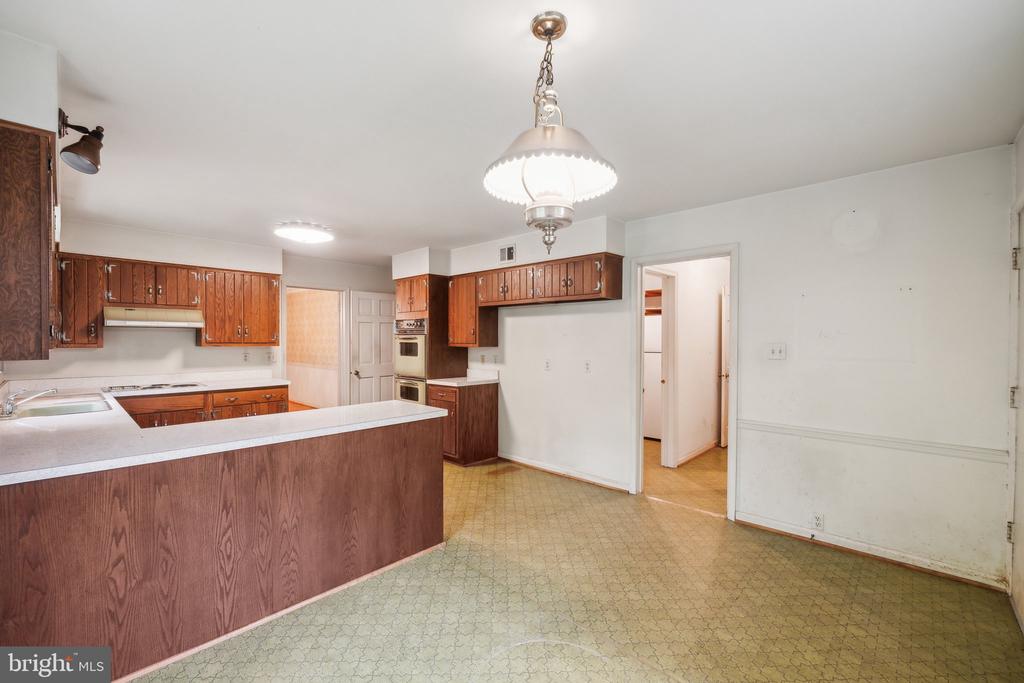 7604 HACKAMORE