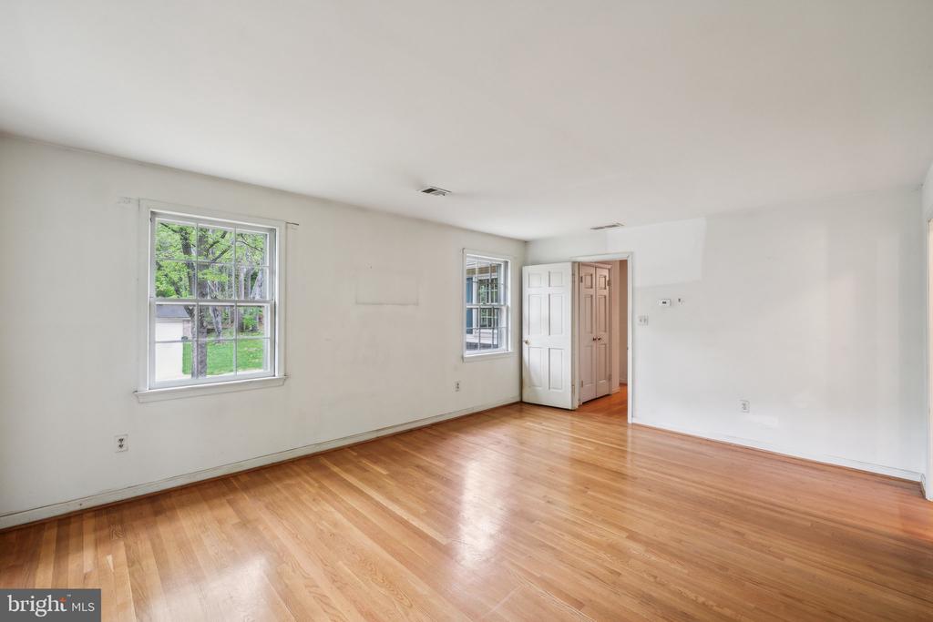 7604 HACKAMORE