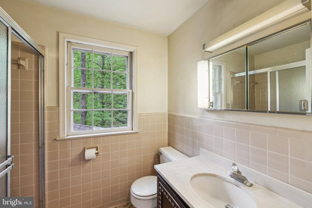 7604 HACKAMORE