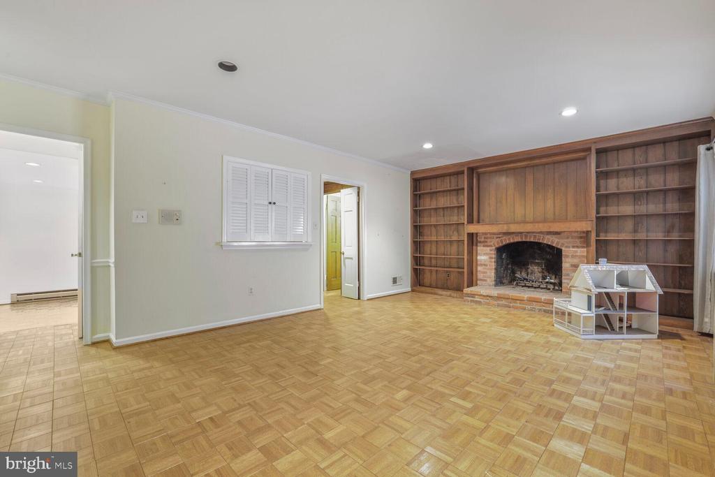 7312 MASTERS DRIVE
