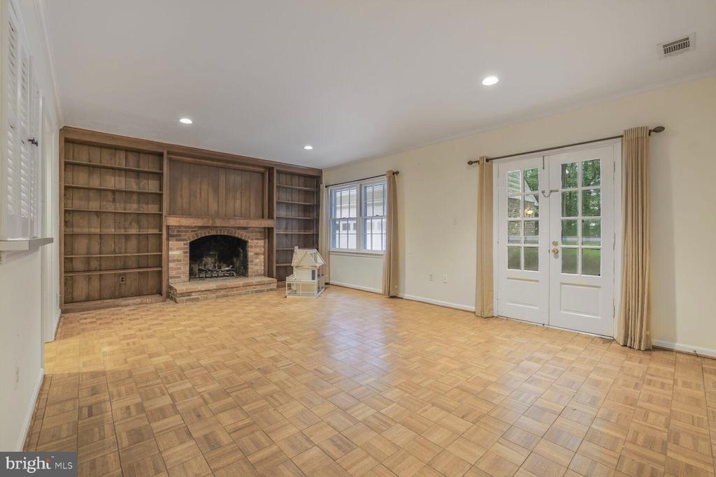 7312 MASTERS DRIVE