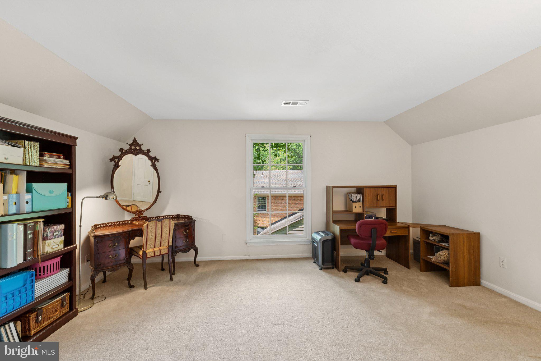 7605 HACKAMORE DRIVE