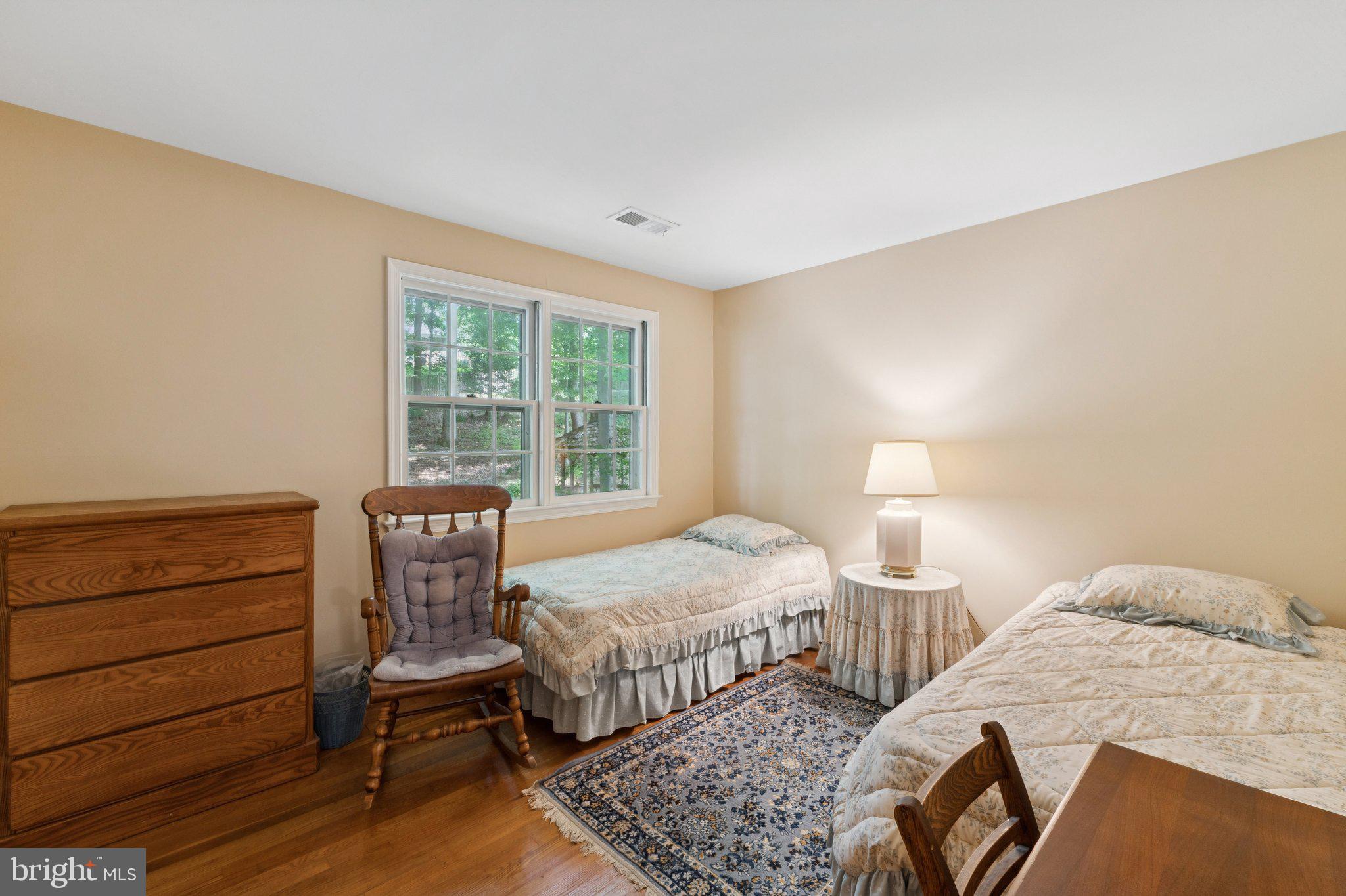 7605 HACKAMORE DRIVE