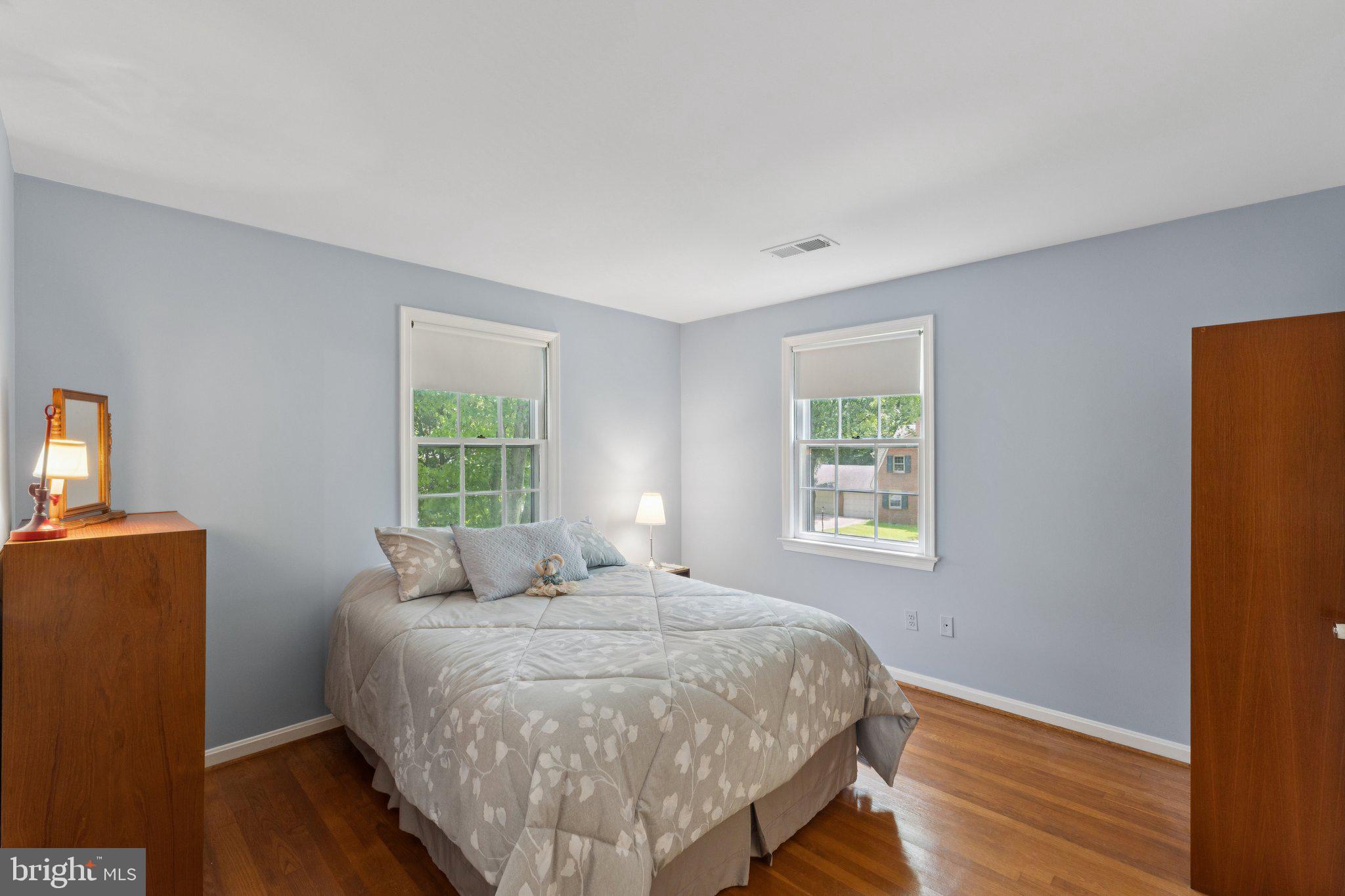 7605 HACKAMORE DRIVE