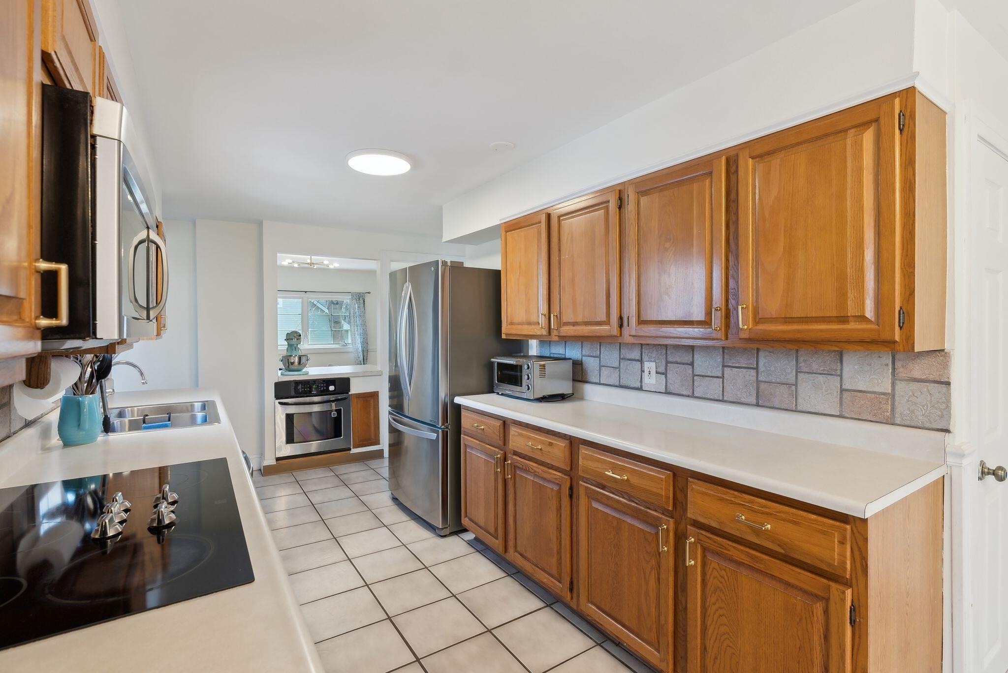 73 Maple Avenue