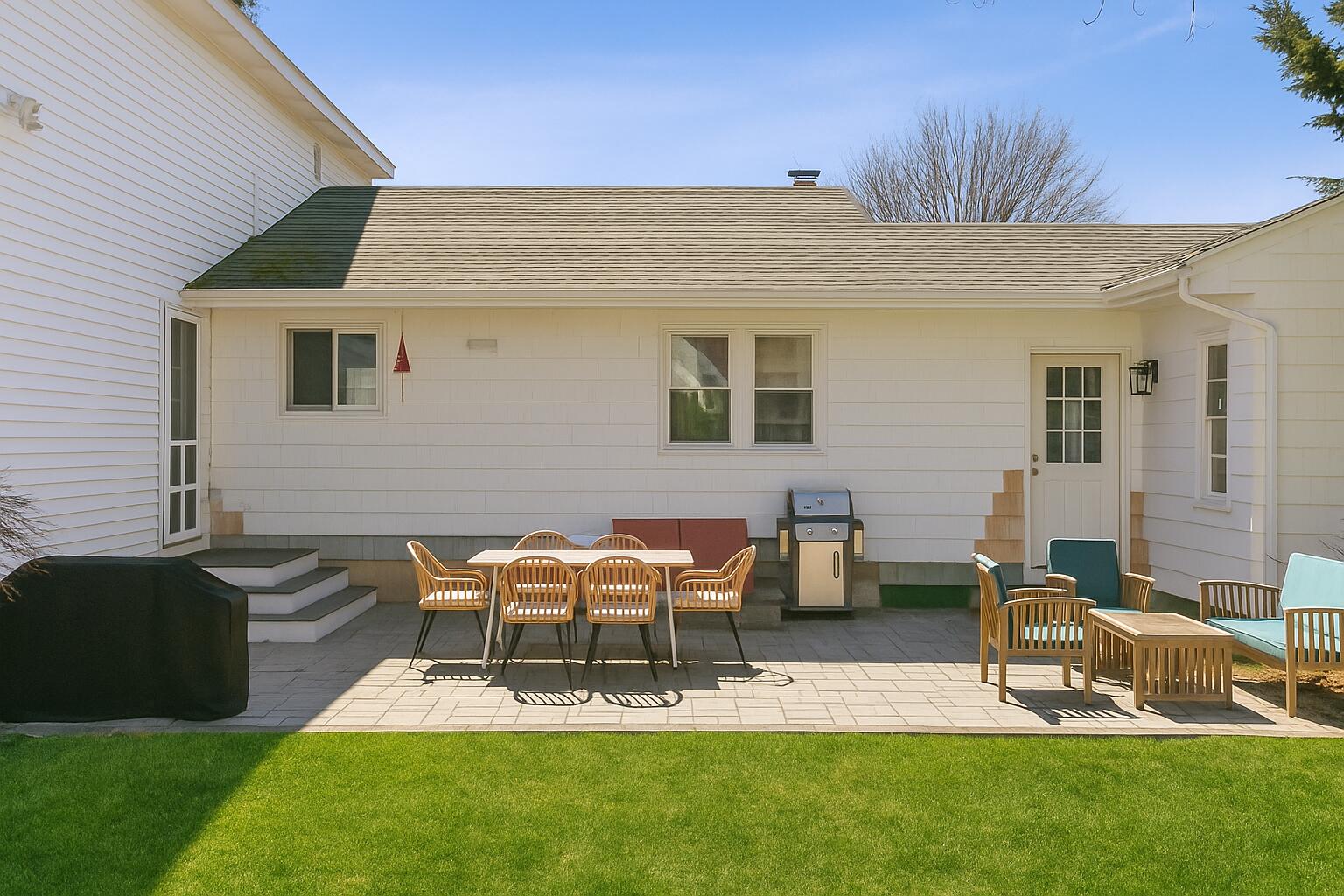 73 Maple Avenue