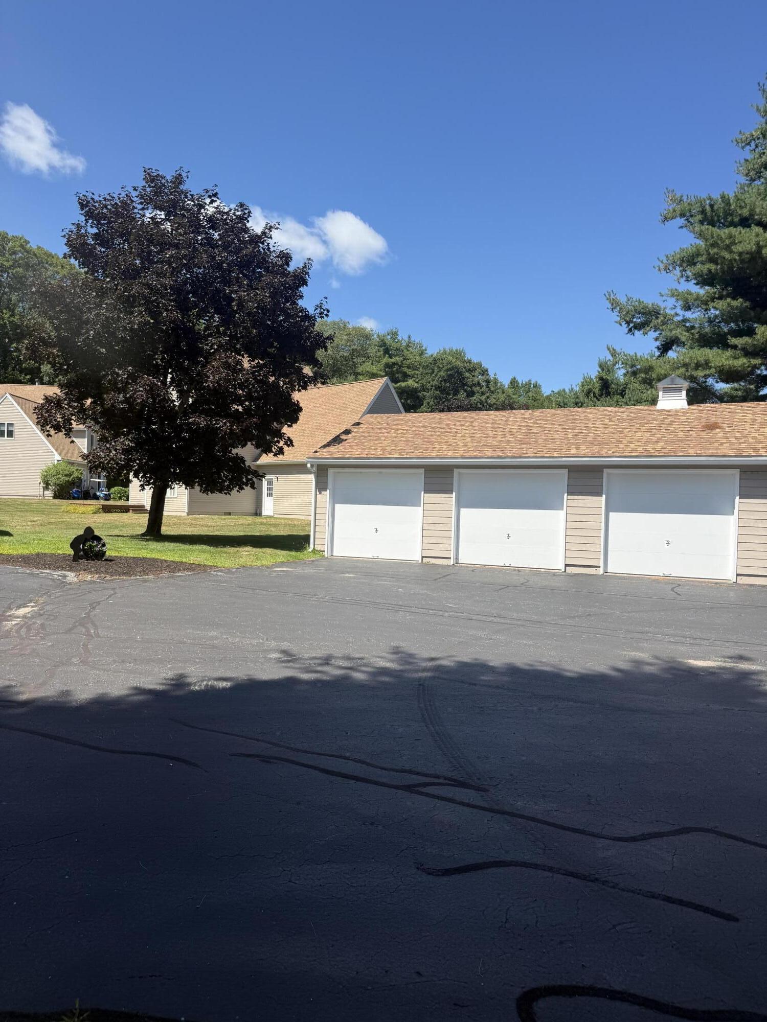 83 Hydrangea Circle, 11