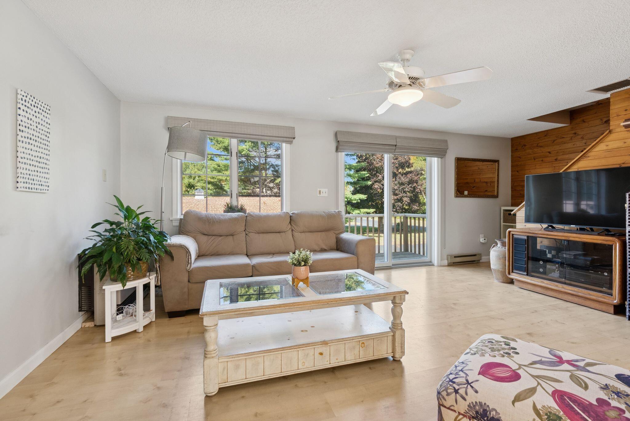 83 Hydrangea Circle, 11