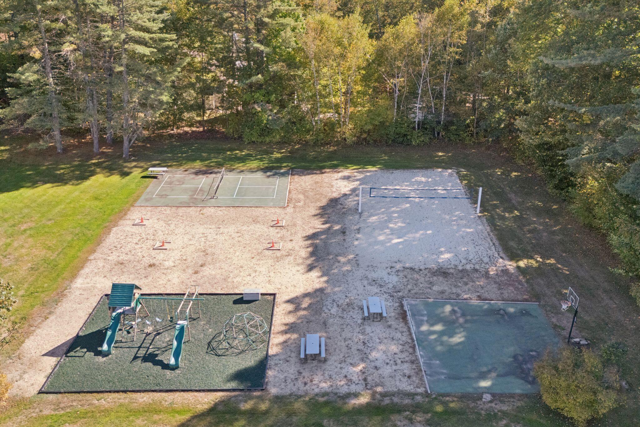 83 Hydrangea Circle, 11