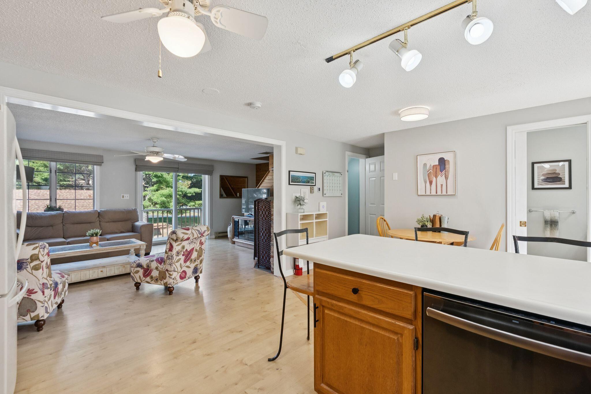 83 Hydrangea Circle, 11