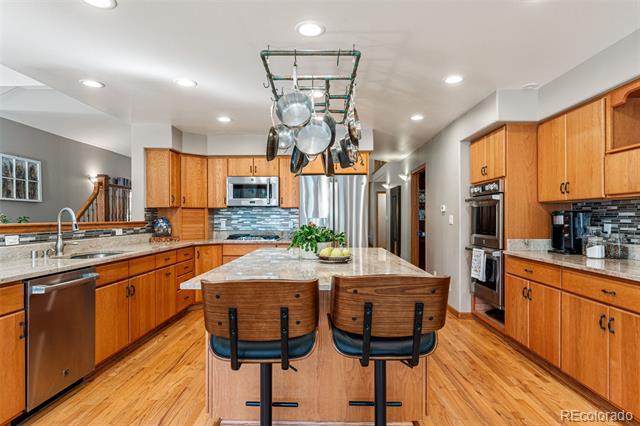 6137 Colorow Drive