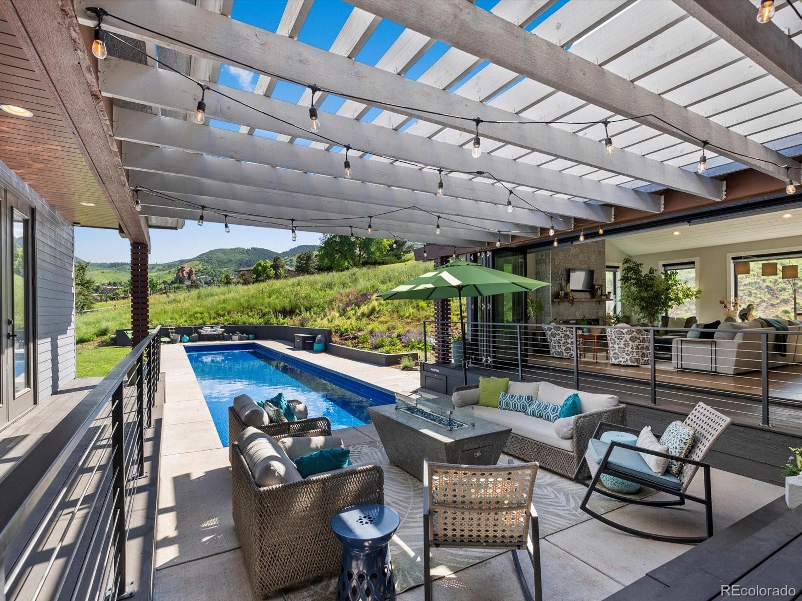 6560 Crestbrook Drive