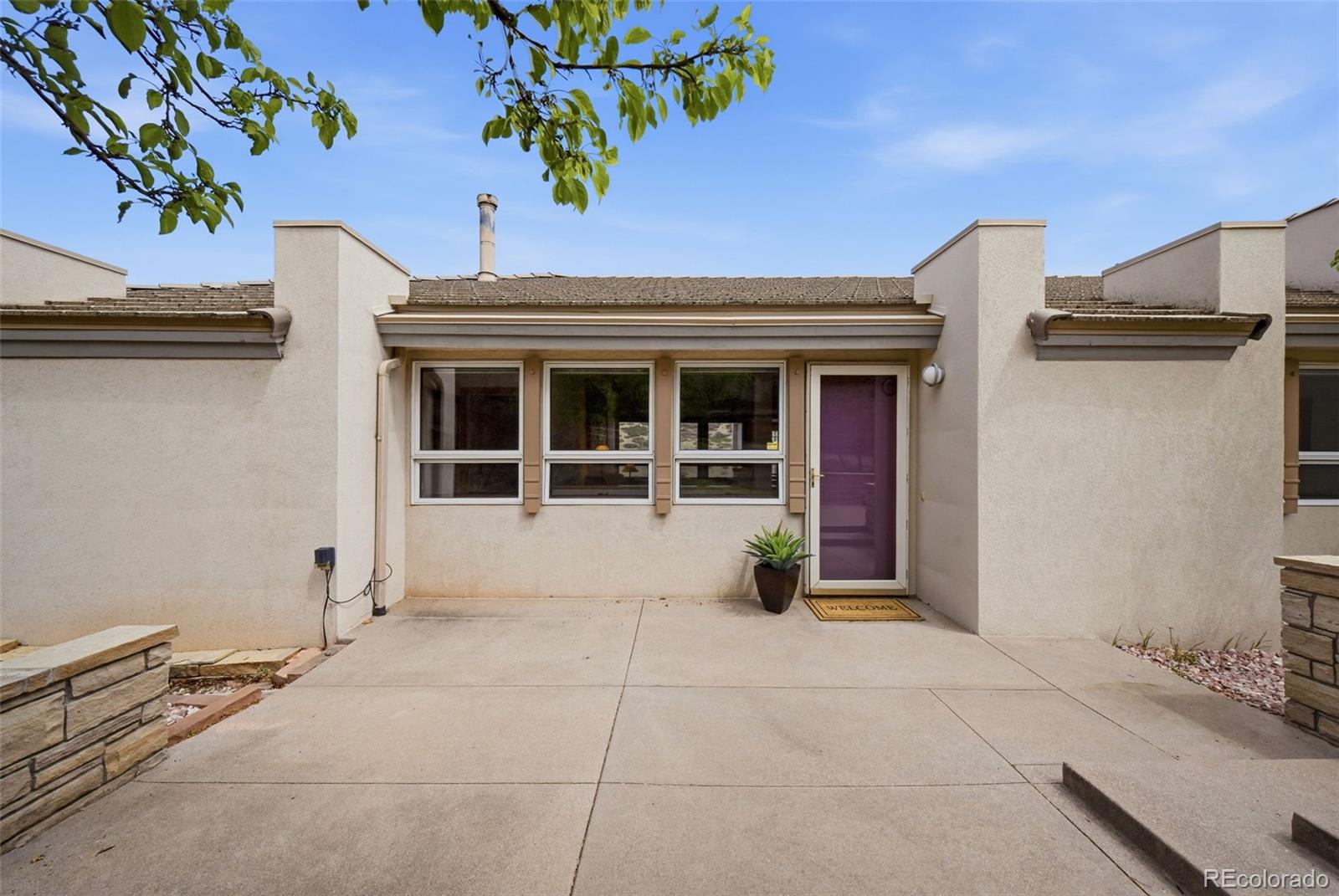 6070 Crestbrook Drive