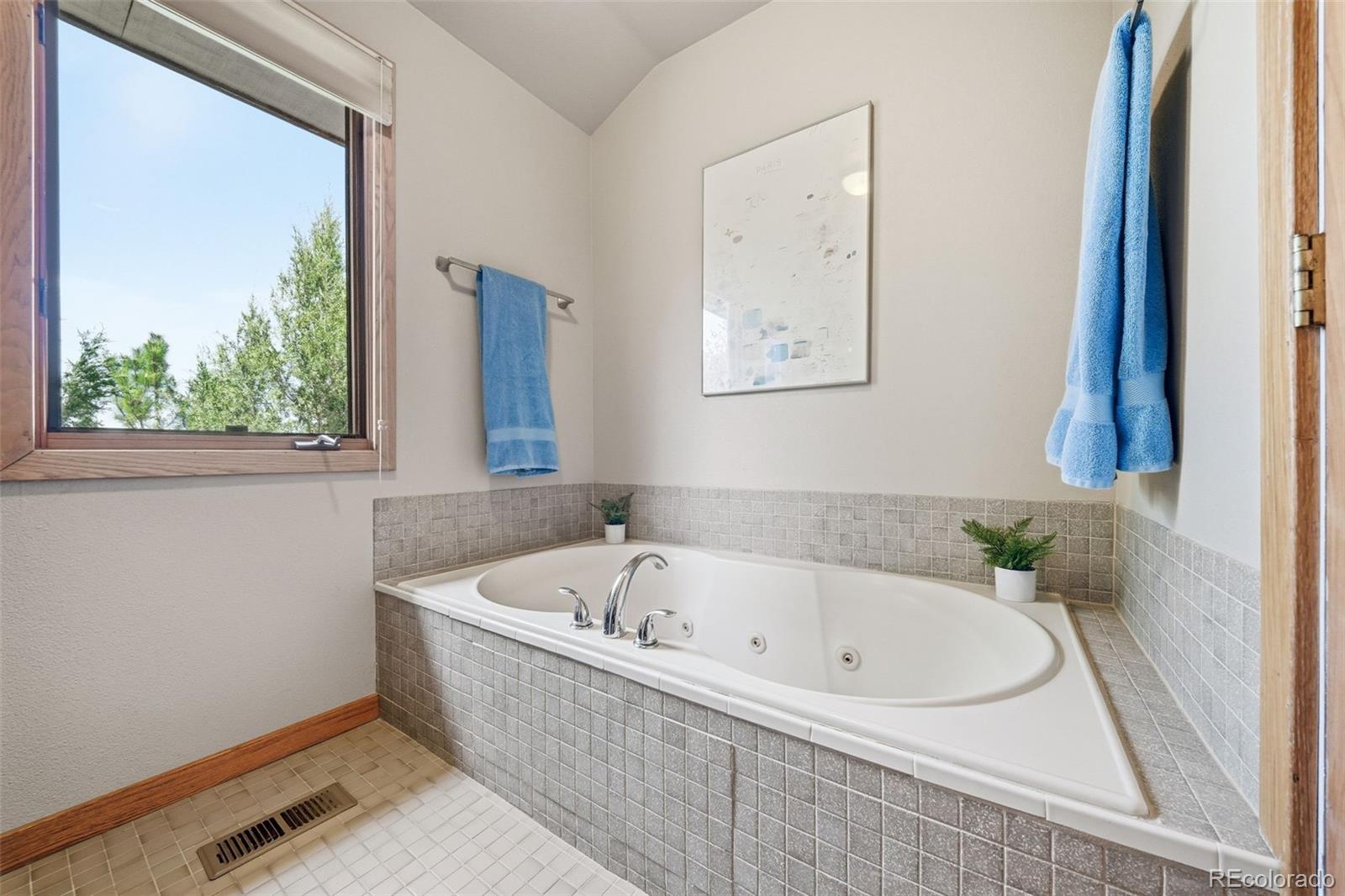 6070 Crestbrook Drive