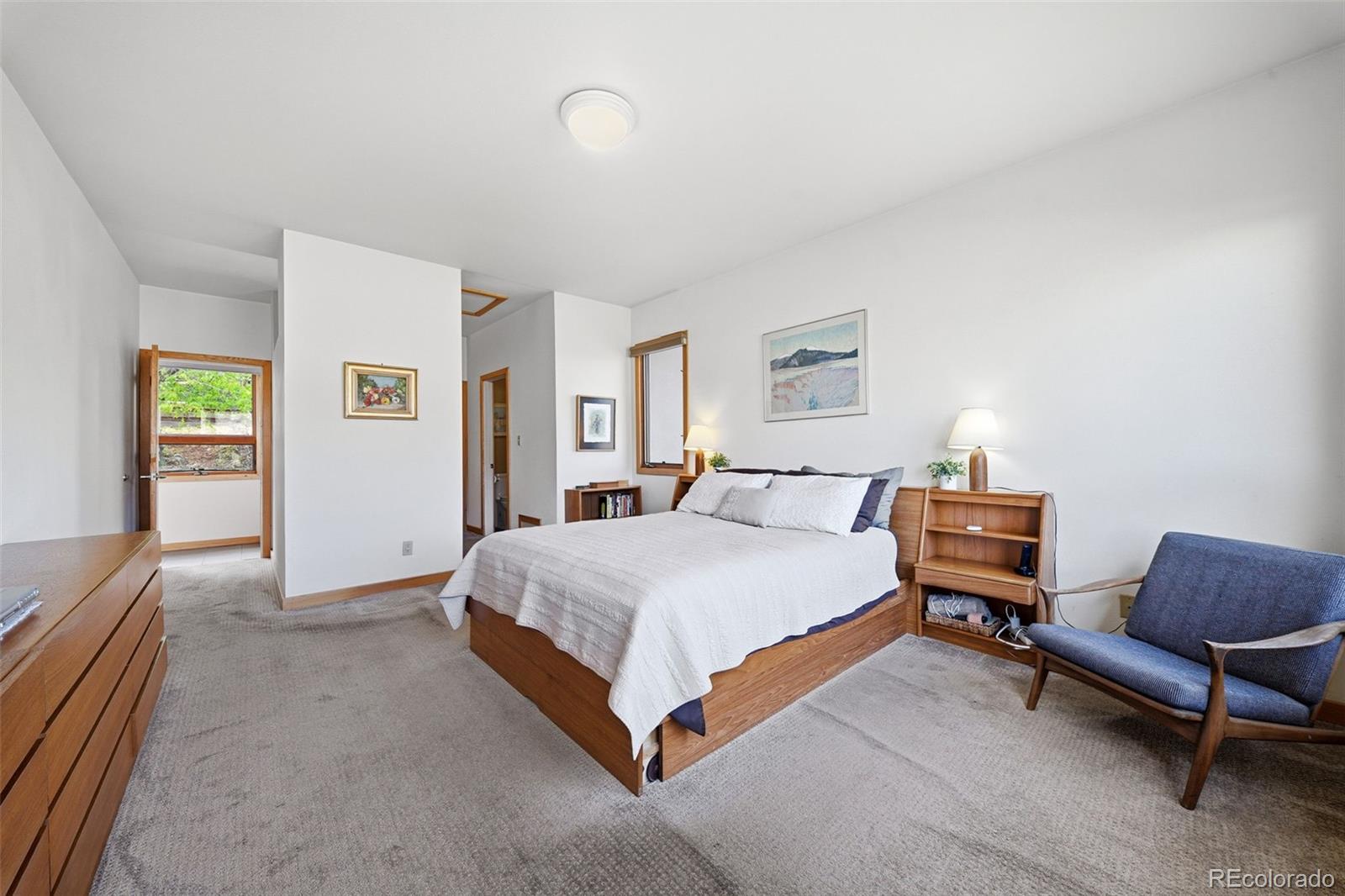 6070 Crestbrook Drive