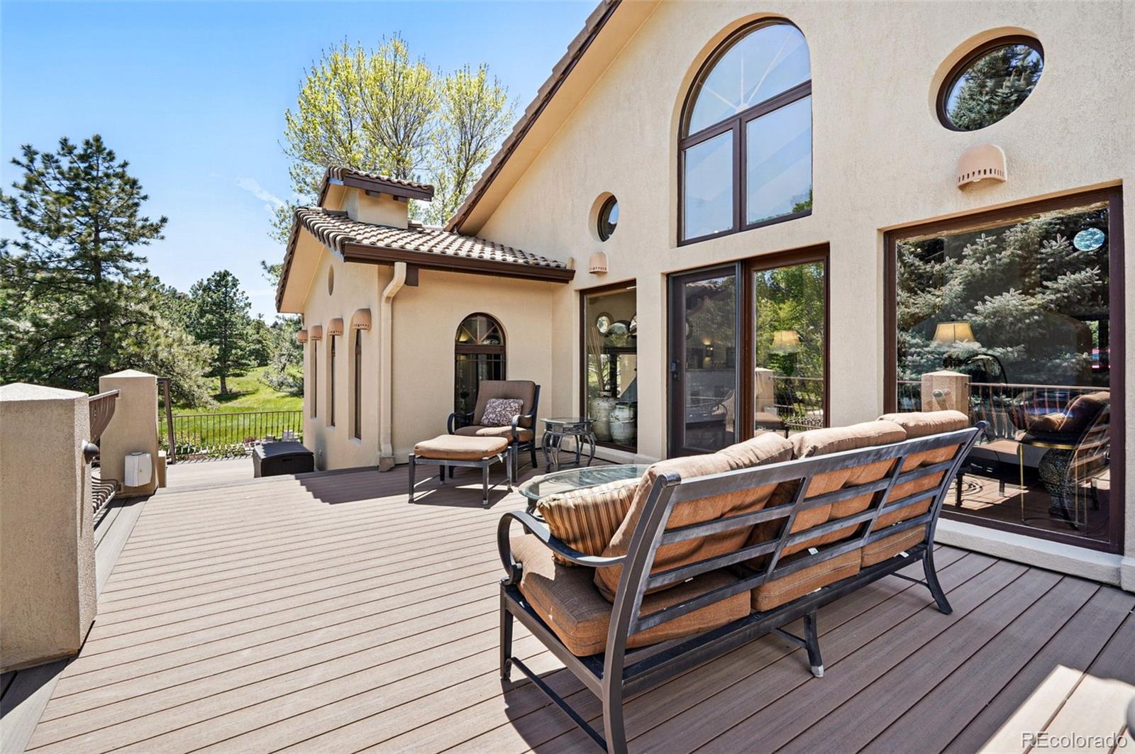 5904 Meadowbrook Drive