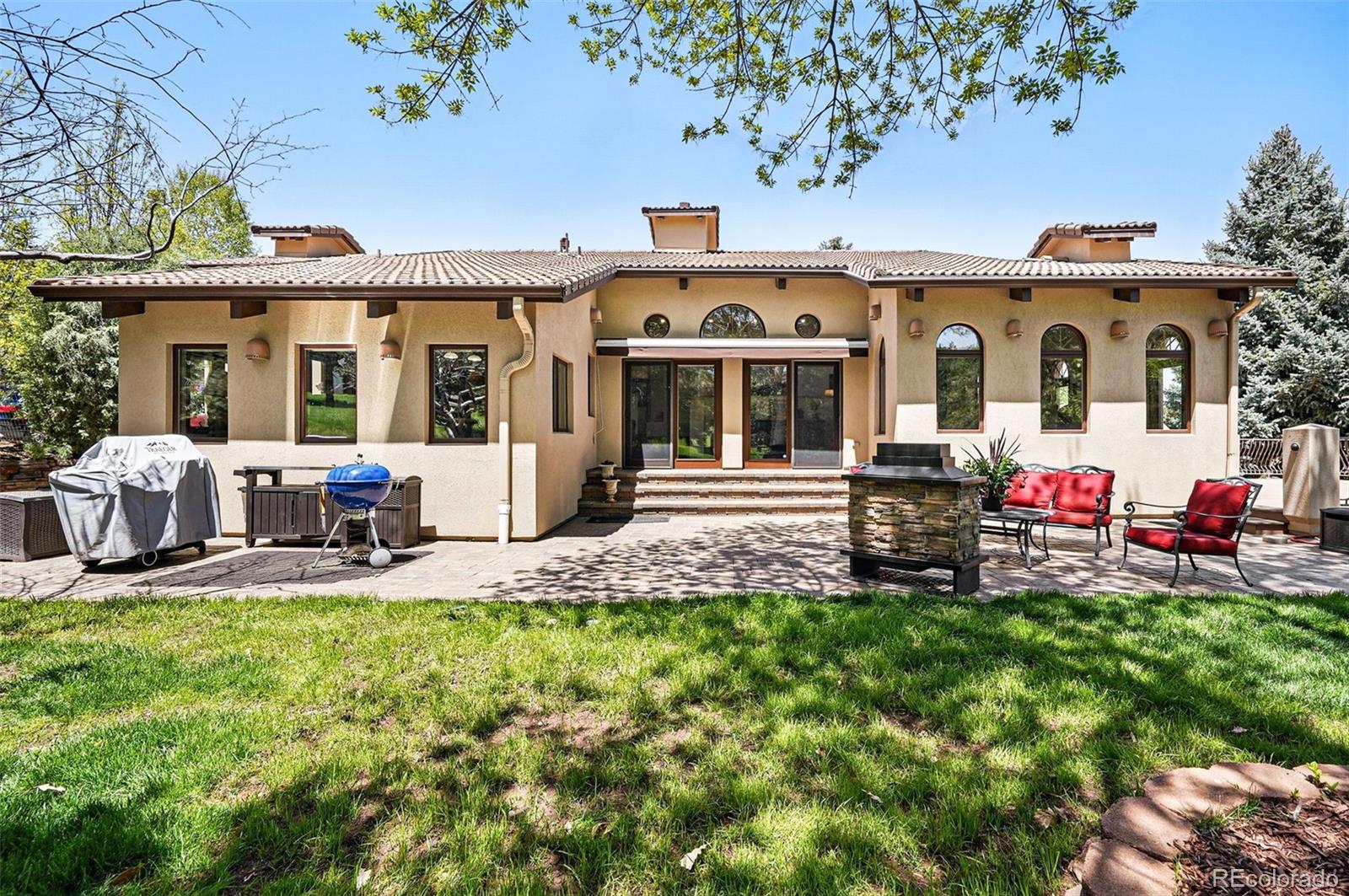 5904 Meadowbrook Drive