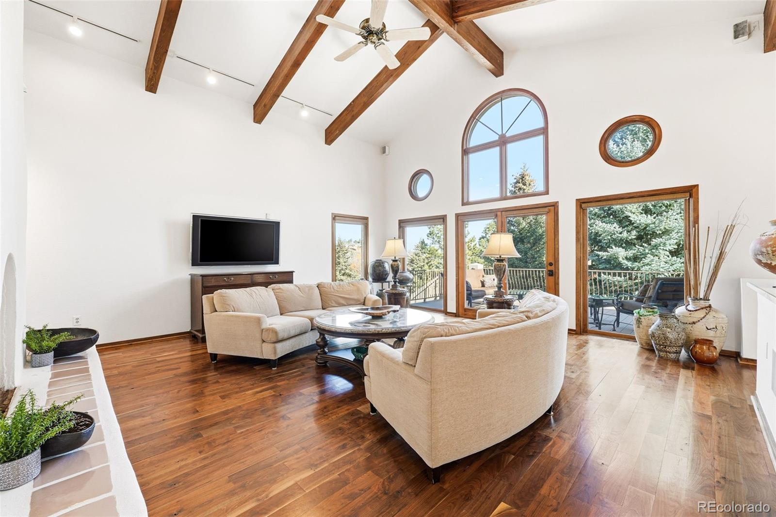 5904 Meadowbrook Drive