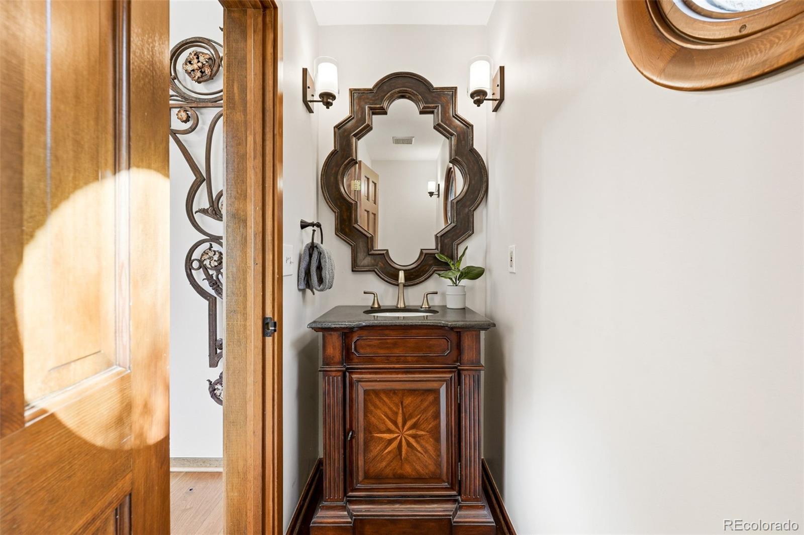 5904 Meadowbrook Drive