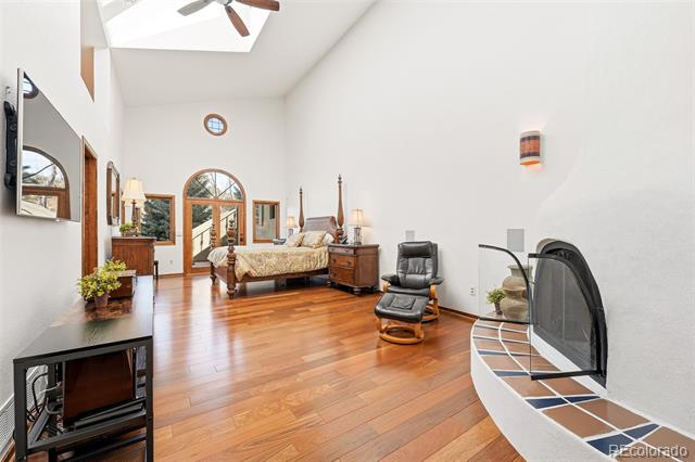 5904 Meadowbrook Drive