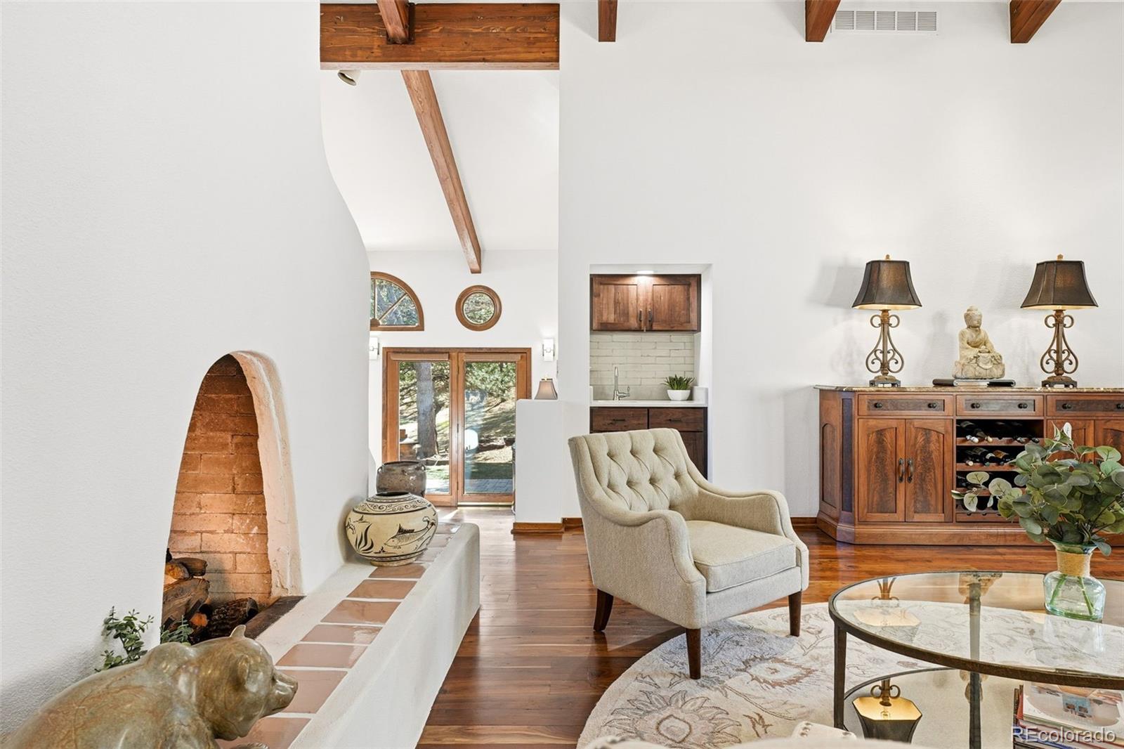 5904 Meadowbrook Drive