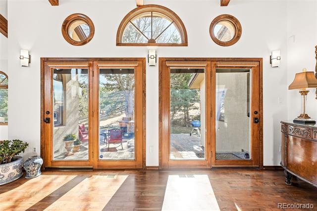 5904 Meadowbrook Drive