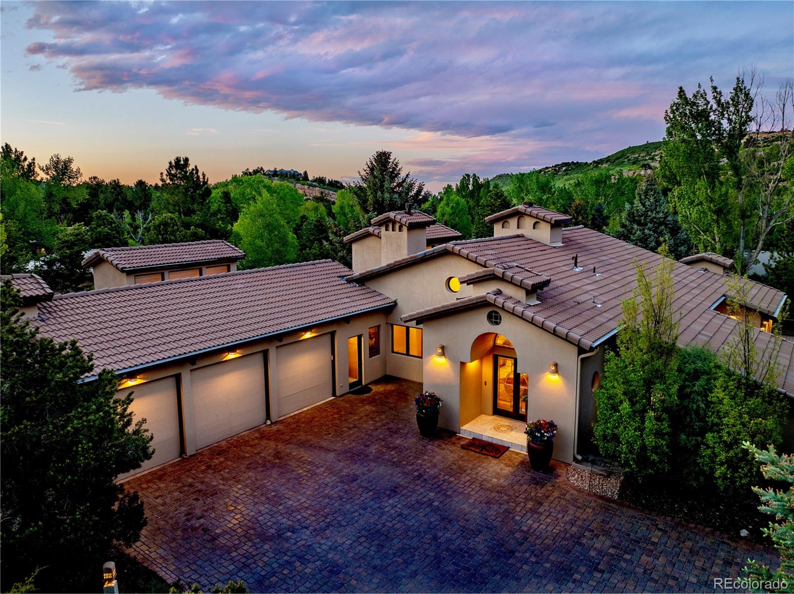 5904 Meadowbrook Drive