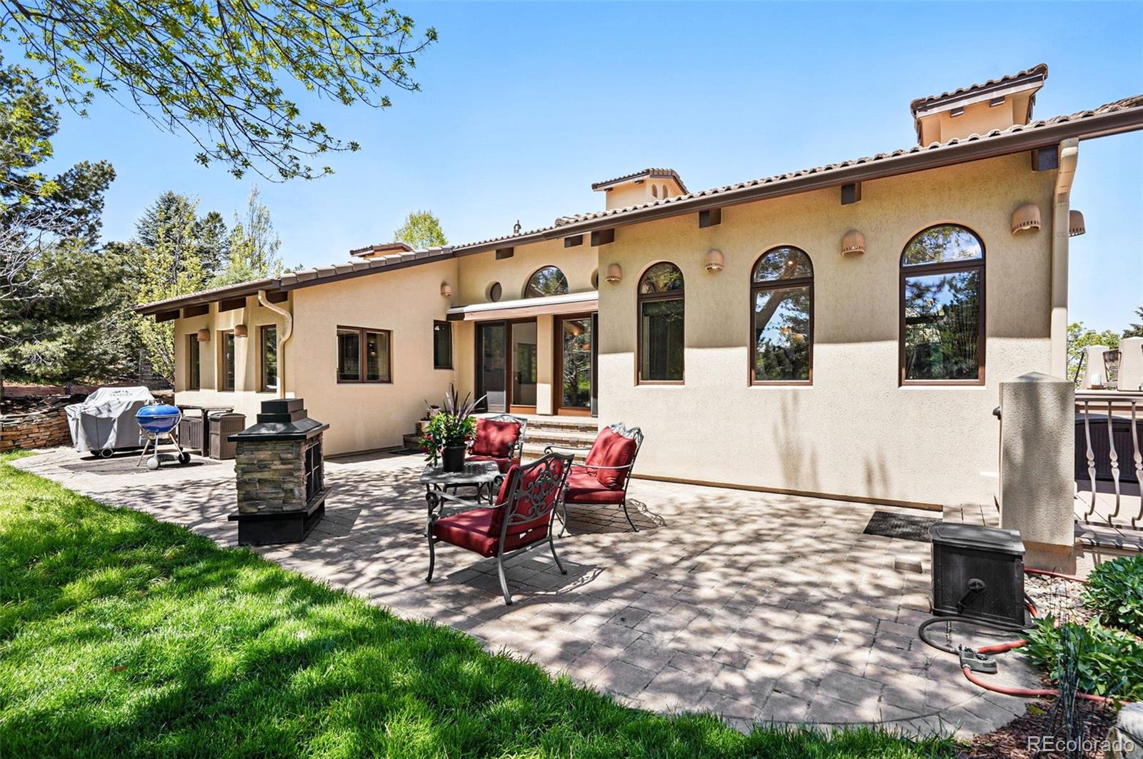 5904 Meadowbrook Drive