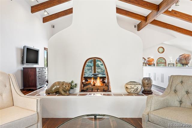 5904 Meadowbrook Drive