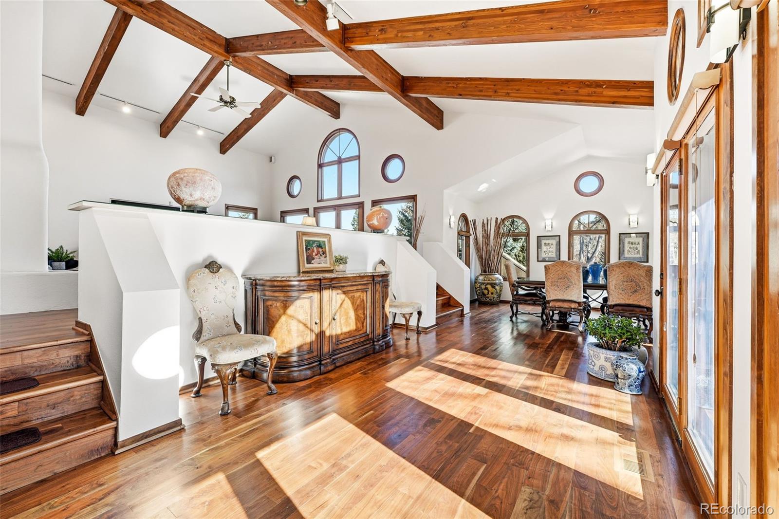 5904 Meadowbrook Drive